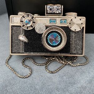 Breathtaking Judith Leiber Camera bag❣️✨📸 Retail is $5995.00